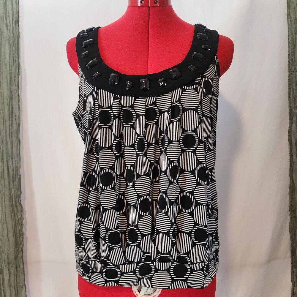 CHARTER ONE Black White Sleeveless Stretch Short Top‎ With Embellishments Size L